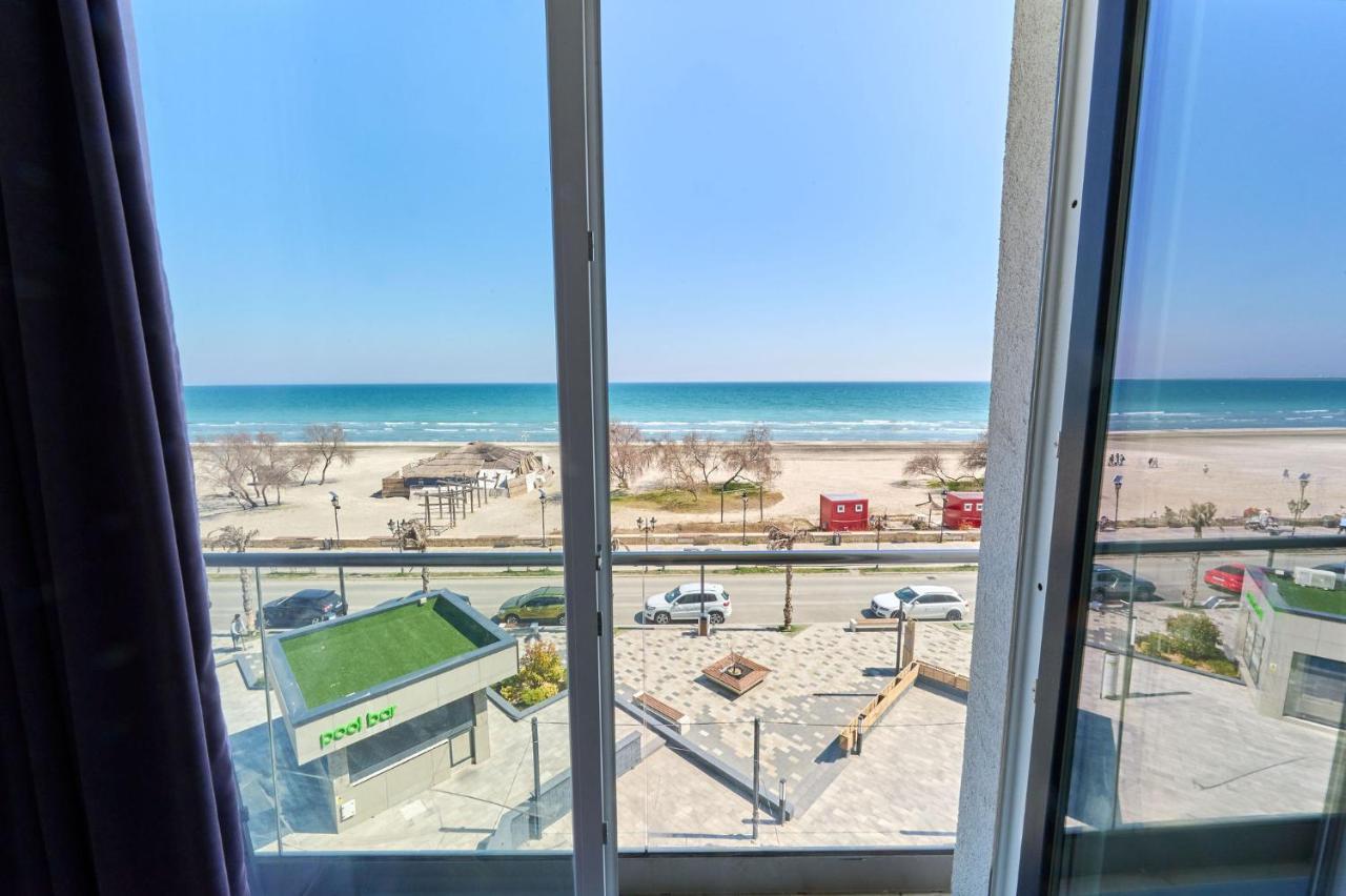 Glamour Red Apartment 22 In Spa Pool Resort مامايا المظهر الخارجي الصورة
