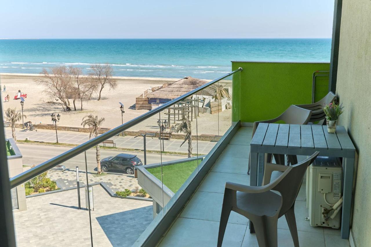 Glamour Red Apartment 22 In Spa Pool Resort مامايا المظهر الخارجي الصورة