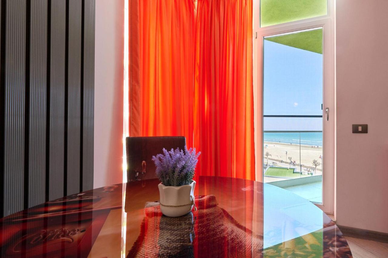 Glamour Red Apartment 22 In Spa Pool Resort مامايا المظهر الخارجي الصورة