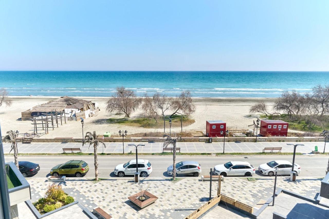 Glamour Red Apartment 22 In Spa Pool Resort مامايا المظهر الخارجي الصورة