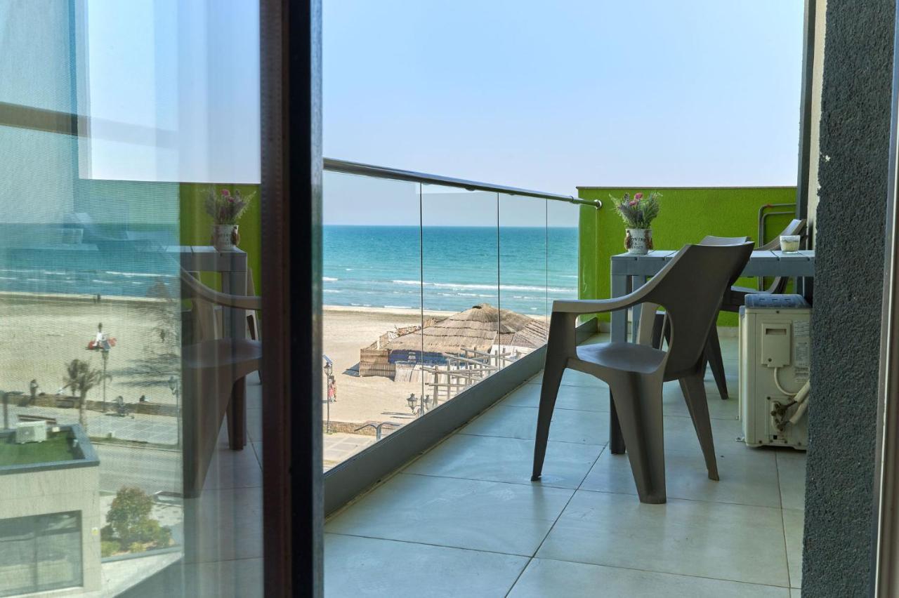 Glamour Red Apartment 22 In Spa Pool Resort مامايا المظهر الخارجي الصورة